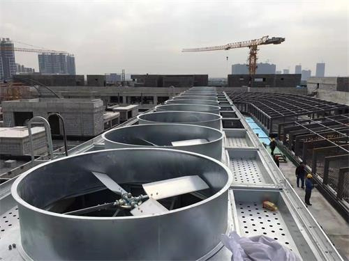 冷卻塔的制冷效率高及所占空間范圍小？